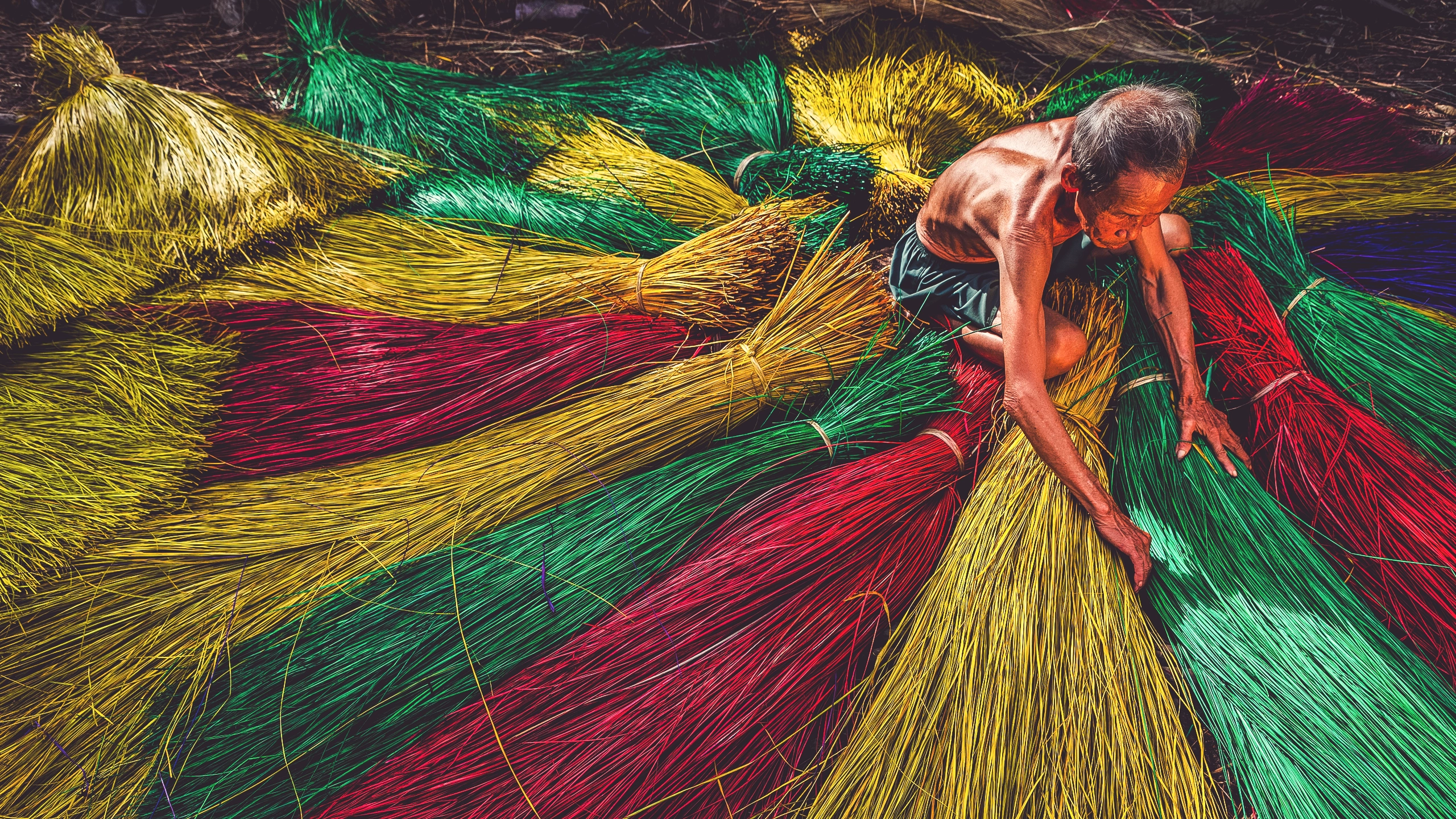 Hanoi erwacht: Dampfende Suppen, Kräuterduft und das Leben auf der Straße