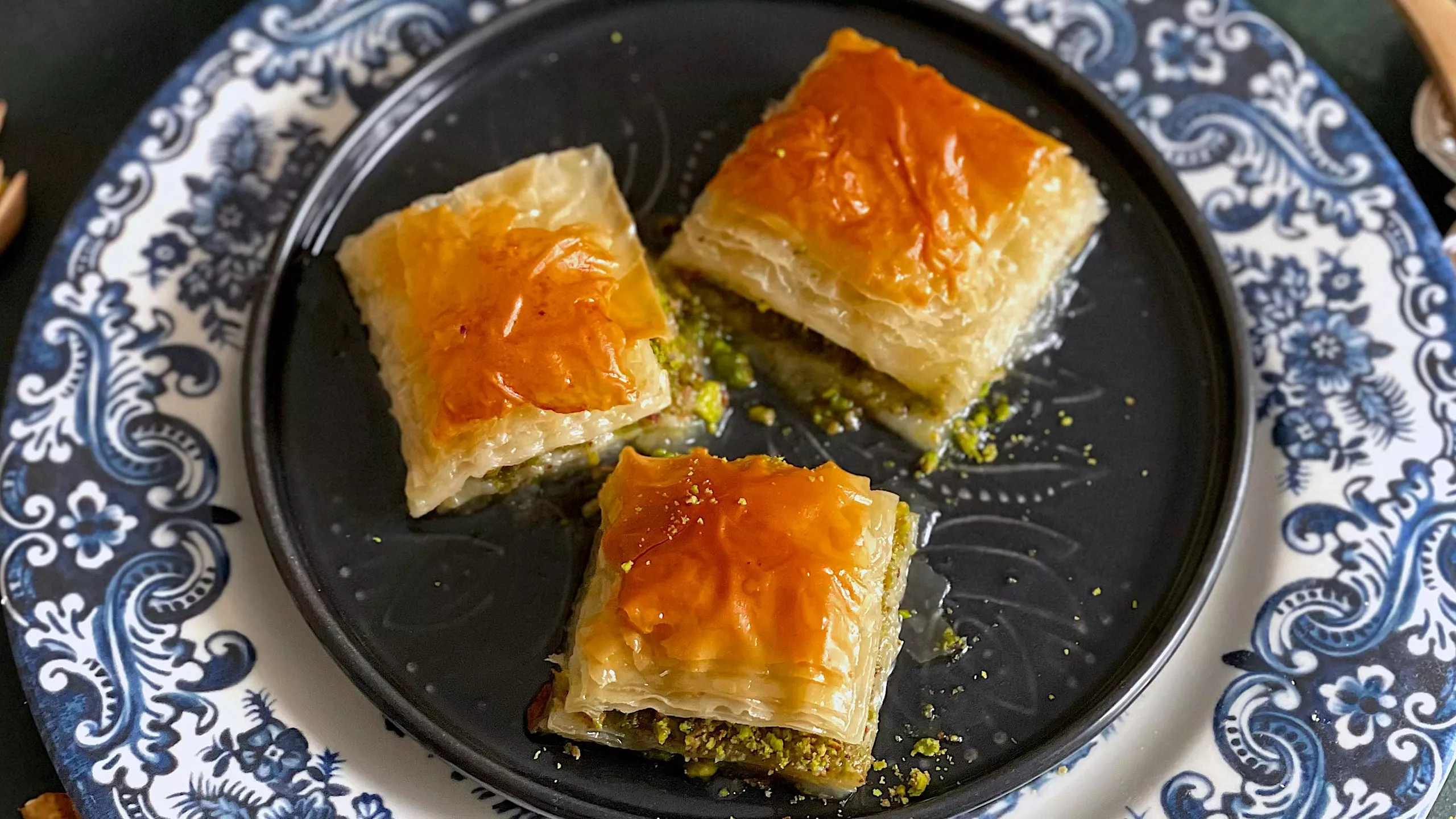 Süß, teuer, getäuscht – Der Baklava-Betrug und die Gier dahinter